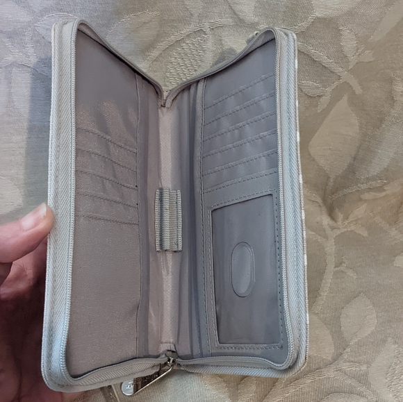 Wallet - Picture 3 of 3